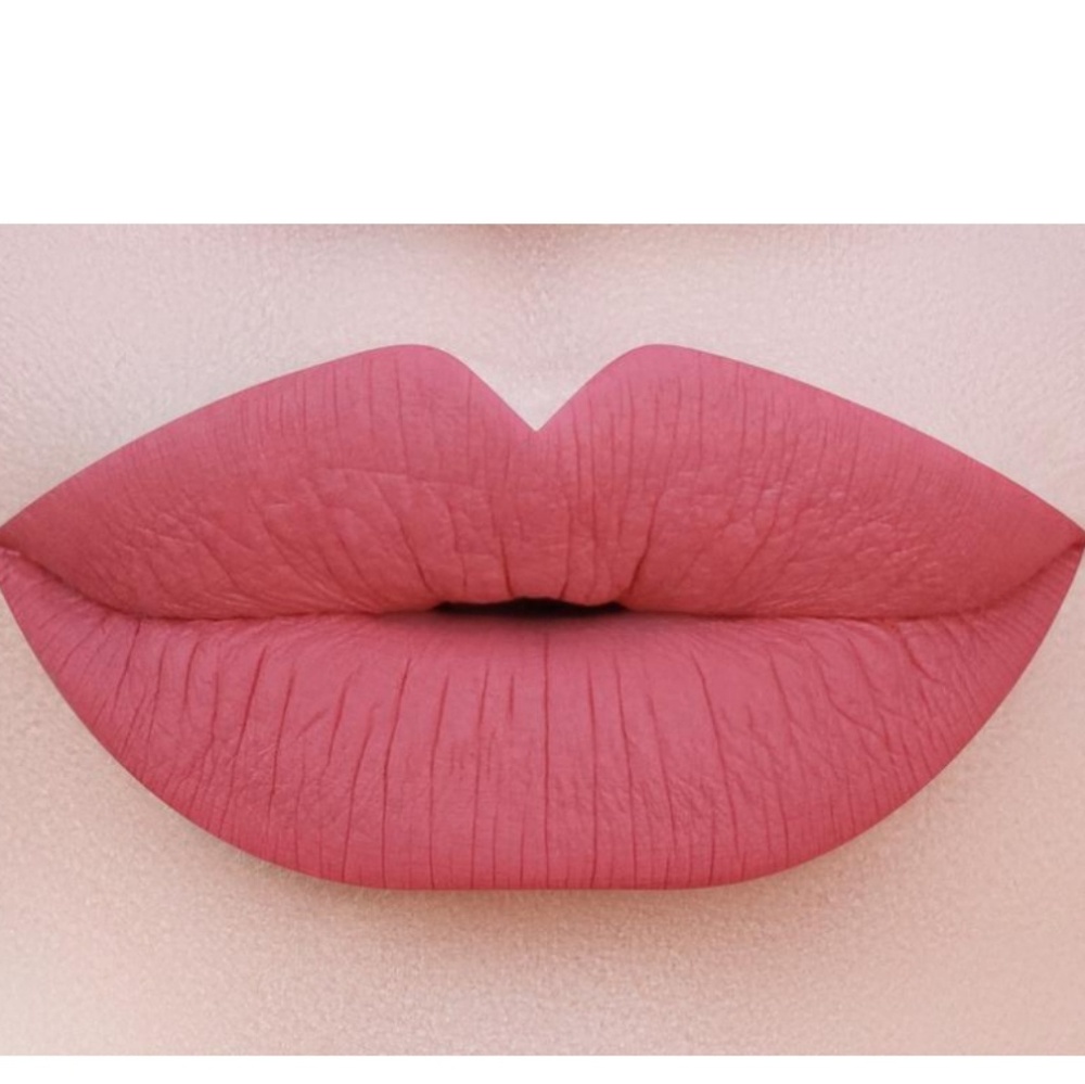 💋5@35 BN Long Wear Matte Lipie in Dare Me